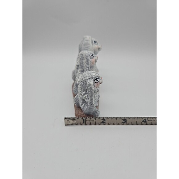 Vintage Nowells Inc Row Of Bunnies Ceramic Hand Painted Figure 1993 - Picture 8 of 12
